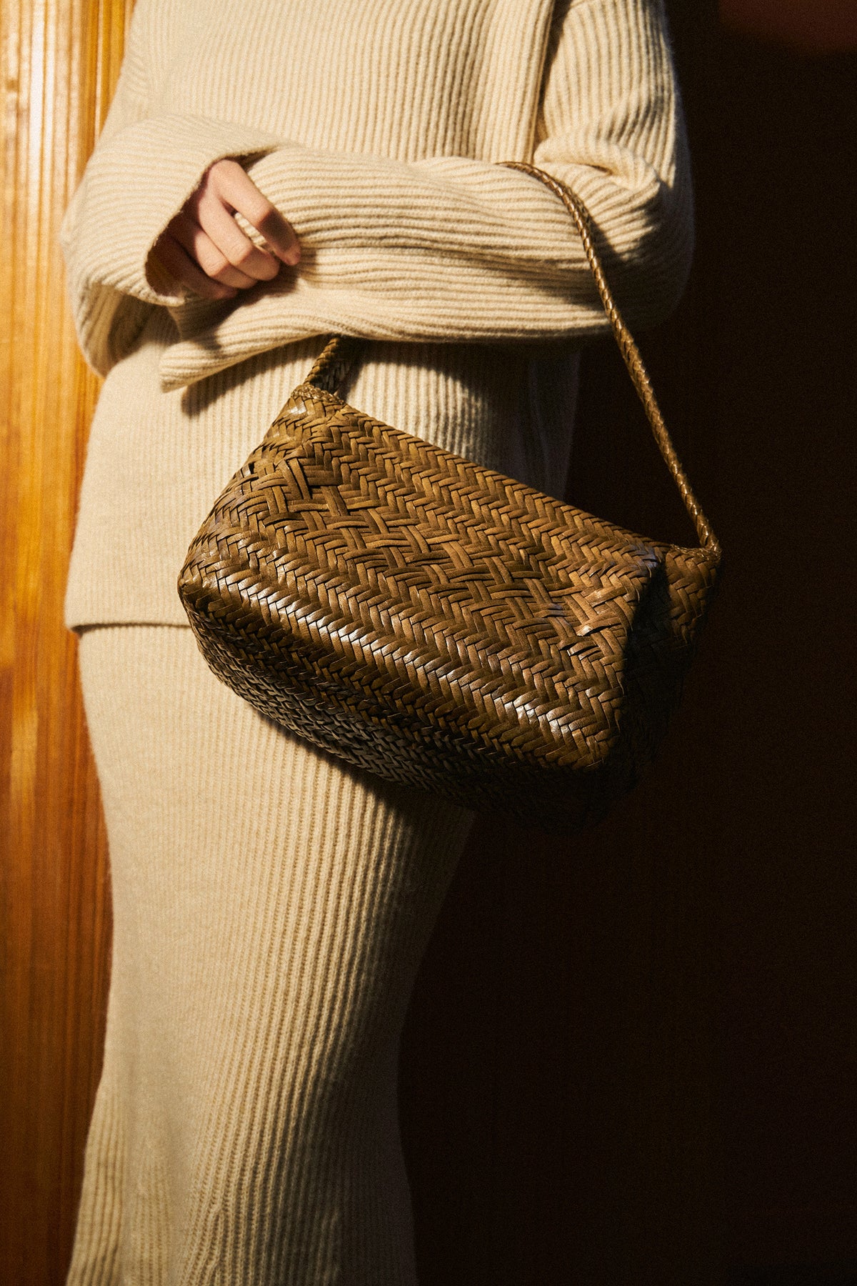 MAISON N.H PARIS メゾンエヌアッシュパリ　⭐︎　ハグオーワー ☆専用☆ MAISON N.H PARIS ラフィア バッグ ハグオーワー - メルカリ