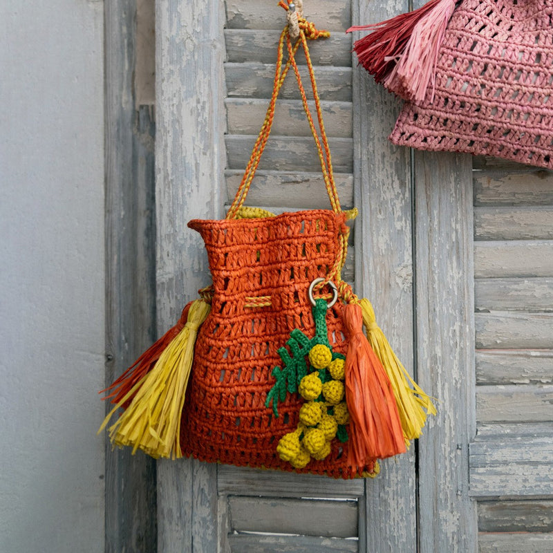 MAISON N.H PARIS - ROXANE AVEC CHARM raffia mini pouch with charm